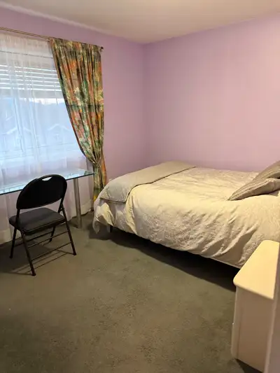 Fully Furnished Private Room for Rent-Female Only Available (Vancouver) A bright, fully furnished pr...