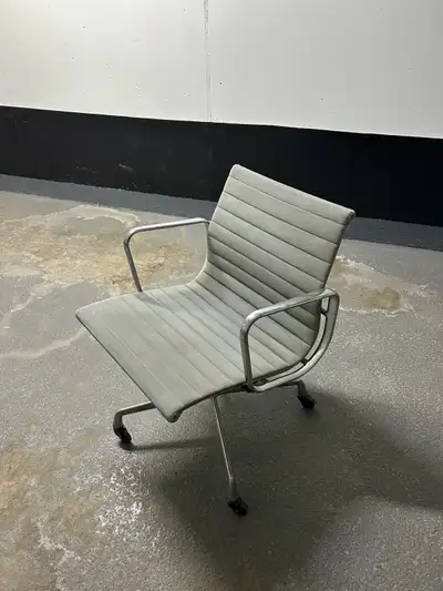 Authentic Herman Miller Eames Aluminum Group  Office Chair, View more