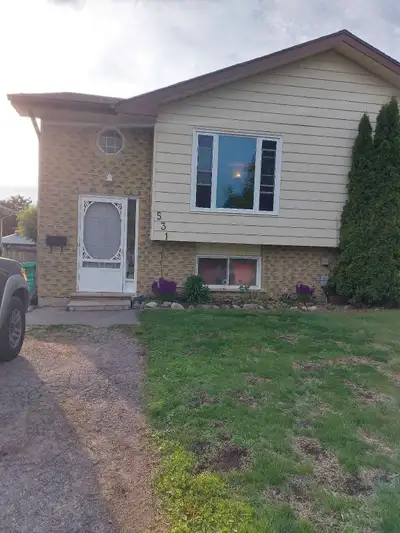 Available now   1 Bedroom + Den   All  inclusive