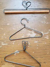 Small hangers, crafts, doll clothes, 3 types, whole bagful