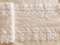 6.8" x 1.3 yds Lace Trim Embroidered Floral Light Peach