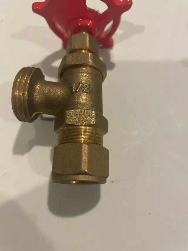 Brass Valves418857493610506241
