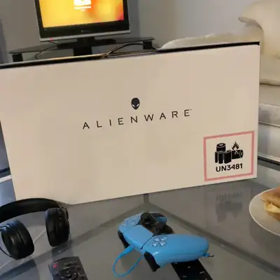Alienware m16 R2 - Intel i9 • RTX 4070 • 1 TB SSD • 16" , View more