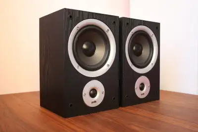 Polk Audio R150 Bookshelf Speakers, View more