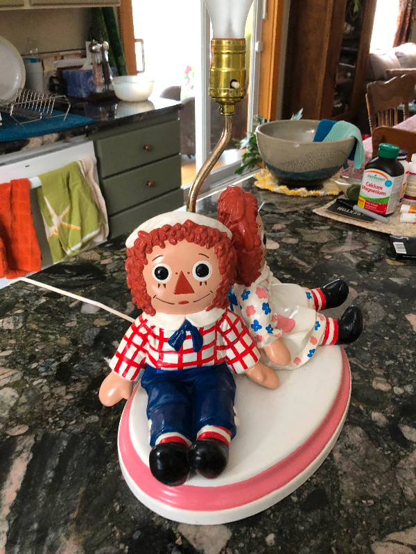 Ceramic Raggedy Ann & Andy Lamp in Arts & Collectibles in St. John's - Image 2