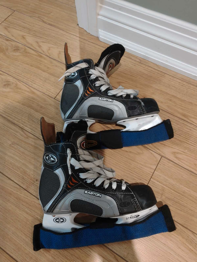 Skates size 4  in Skates & Blades in Mississauga / Peel Region - Image 4