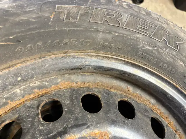 235/65/17 3 Winter tires with steel rims and 1 Rim without tire in Tires & Rims in Ottawa - Image 7