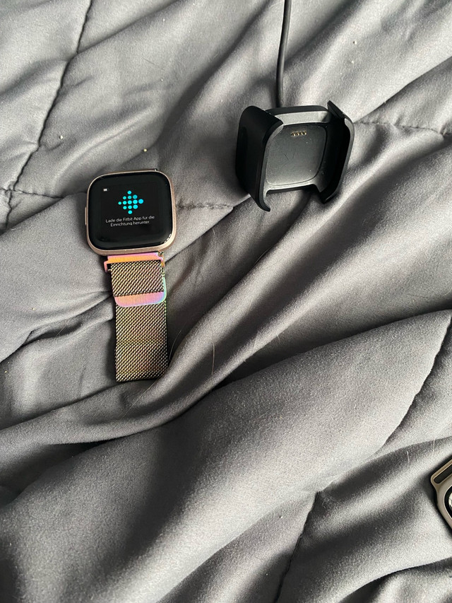 Fitbit Versa S2 in Jewellery & Watches in Longueuil / South Shore
