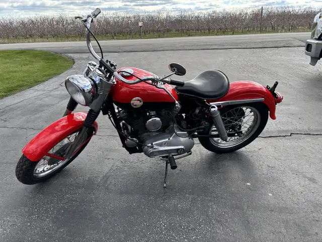 1972 Harley-Davidson Sportster in Street, Cruisers & Choppers in Hamilton - Image 6