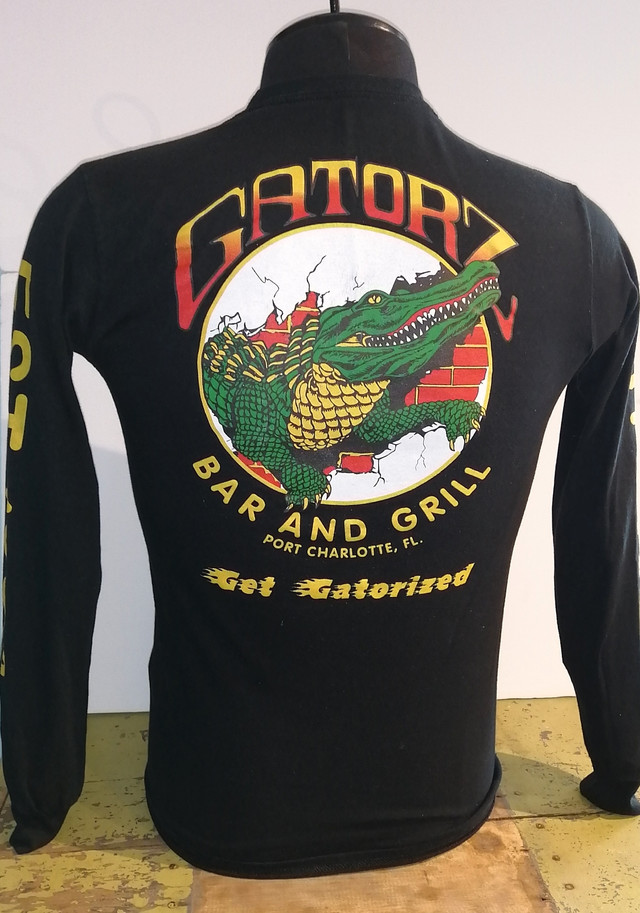 Vintage Gatorz Bar and Grill Long Sleeve Double Sided Shirt in Multi-item in Woodstock - Image 2
