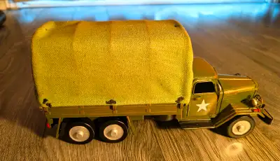 Camion militaire US Army de troupe ,pressed steel environ 12 pou, View more