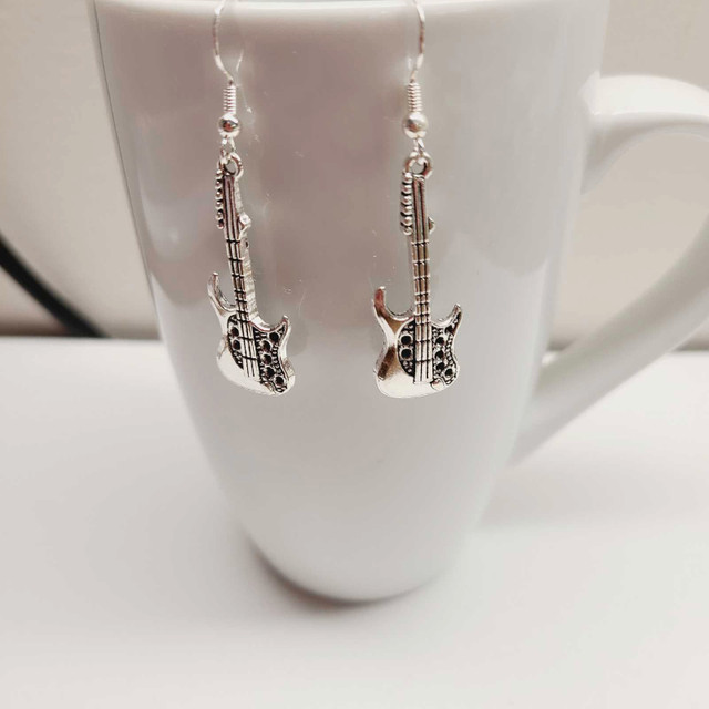 Guitar Earrings in Jewellery & Watches in Belleville