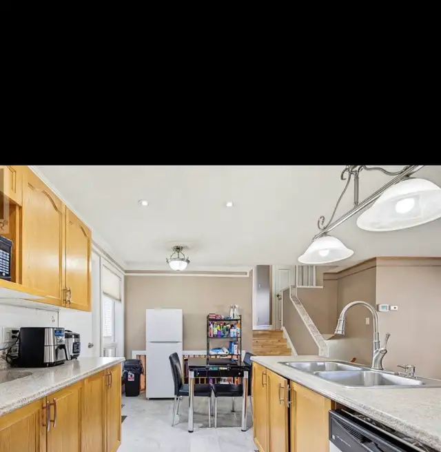 Room for rent in Room Rentals & Roommates in Ottawa - Image 4