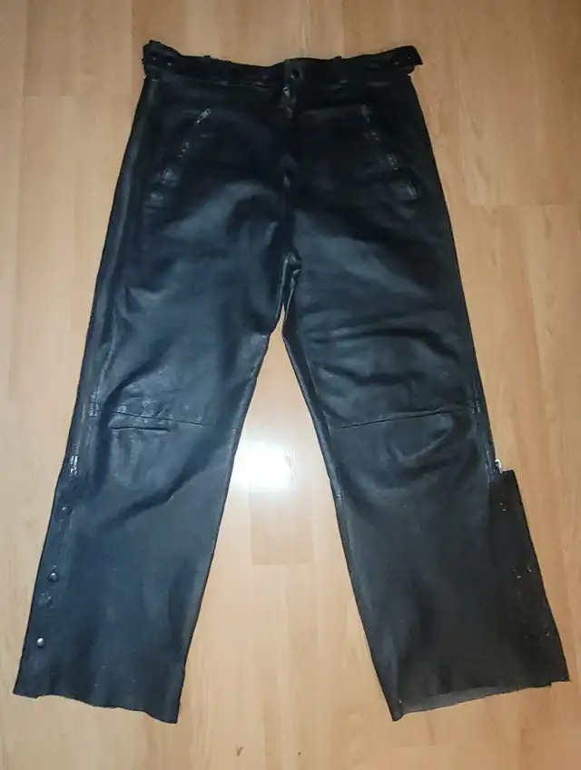 Motorbike - Bike star Leather pants and vest in Motorcycle Parts & Accessories in Red Deer - Image 5