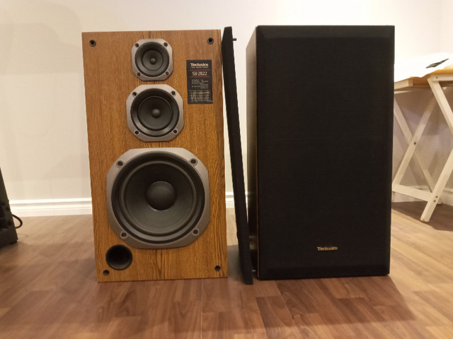 Stereo Speakers Pair in Speakers in Oshawa / Durham Region - Image 2