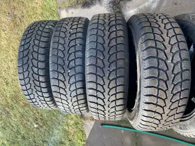 A set of 4 Winter Tires with tons of tread all evenly worn lightly driven still looks like new on Do...