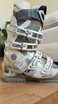 Salomon Idol 8CS 267mm Ski Boots - $60