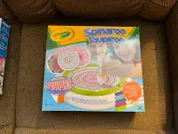 Spinaroo drawing toy from Crayola