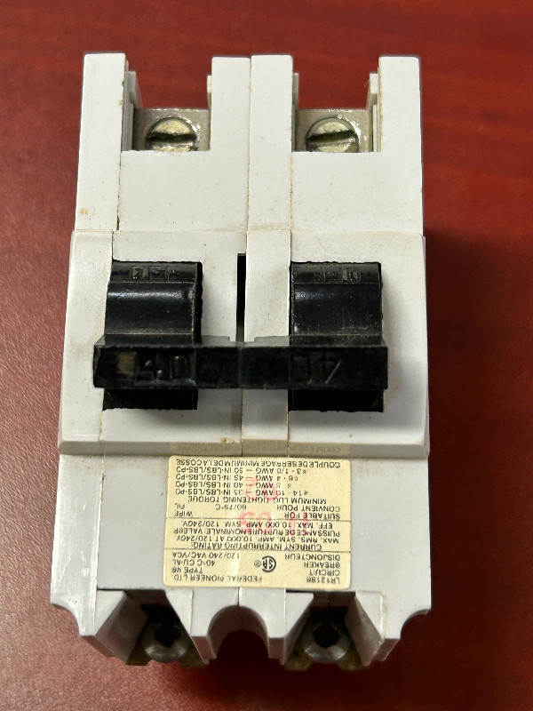 Circuit Breakers Stab-lok bolt on in Electrical in City of Toronto - Image 4