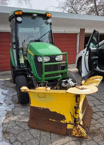 John Deere 3720 Compact Tractor – Enclosed Cab + Salter + HLA 6-Way V Blade – Fully Loaded. This is...