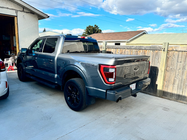 2022 Ford F-150 Lariat crew cab in Cars & Trucks in Edmonton - Image 4
