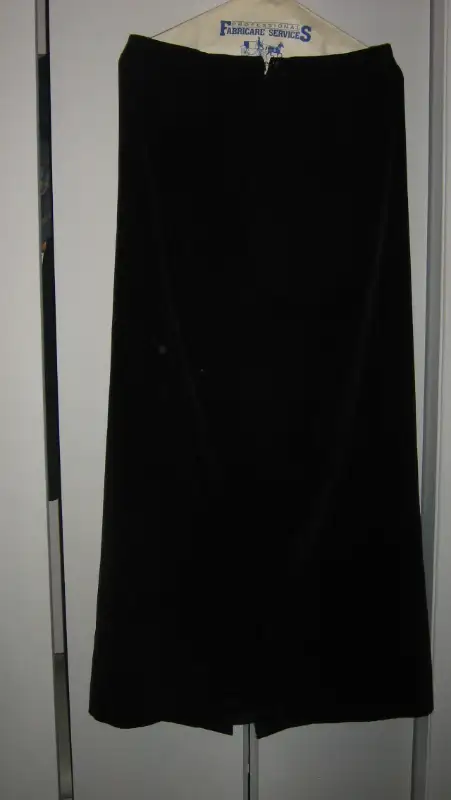 Ladies Long Black Skirt62854394242947121
