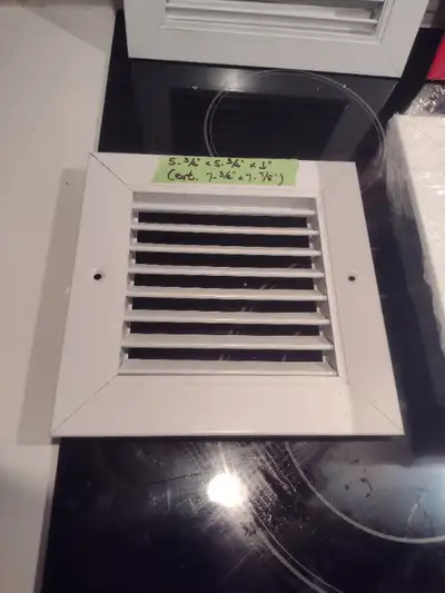 Grille  5-3/4" x 5-3/4" x 1'' Thk Aluminium blanc, View more