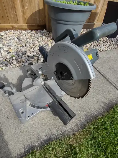 CONCEPT MS100 15A 4800RPM - 10-inch Sliding Compound Miter Saw Includes fine tooth carbide blade. As...