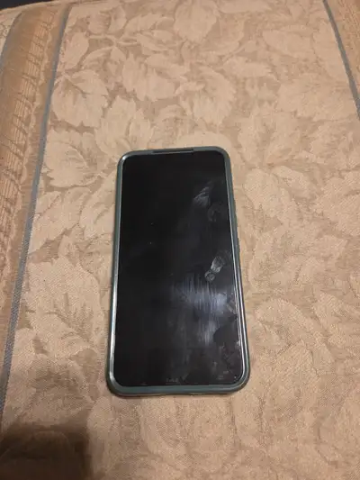 Cellulaire Samsung S 22 comme neuf fonctionne tres bien., View more