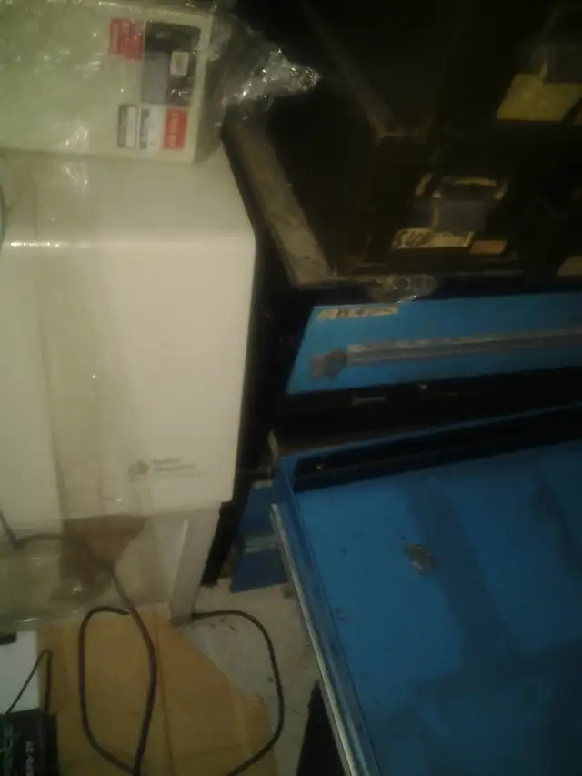 bluw lateral filing cabinet EXCELLENT toolbox for workshop  etc in Other in City of Montréal - Image 5