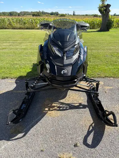 2020 skidoo renegade xrs 850 137” 7300km in great shape ready to go. $8000.00 2025 skidoo adrenaline...