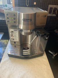 Delonghi semi-automatic espresso latte machine 