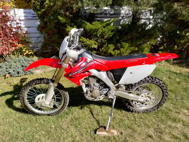 Honda CFR 250x for sale in Dirt Bikes & Motocross in Calgary - Image 3