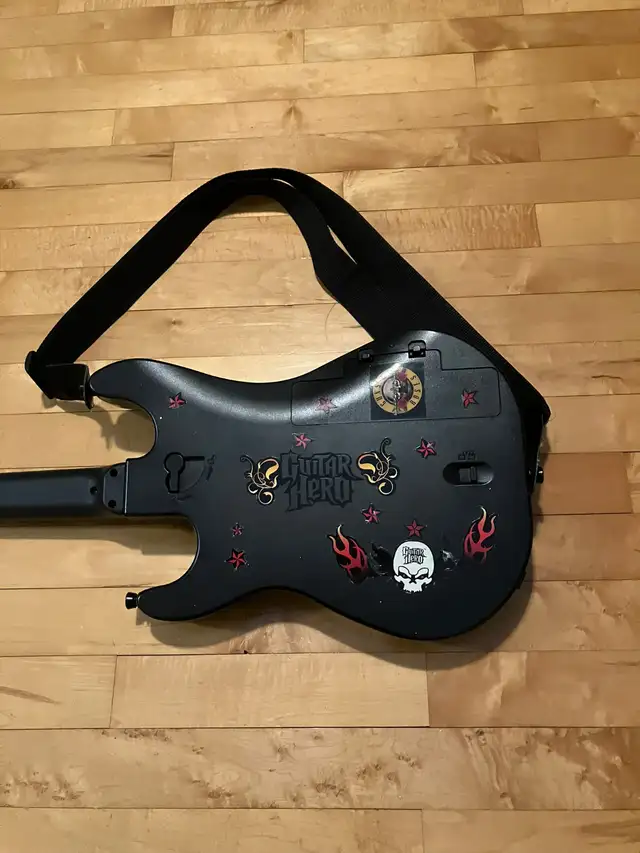 Guitar Hero in Nintendo Wii in City of Montréal - Image 5