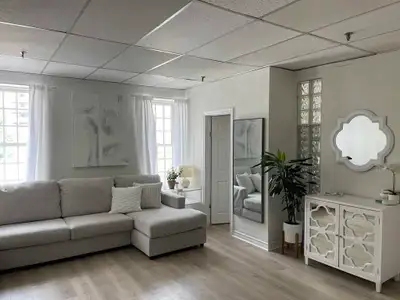Downtown 2-Bdrm (Near Superstore, Spring Garden, Dal) – July 1st