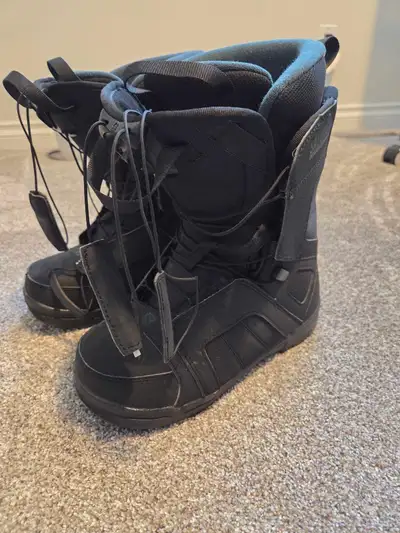 Salomon snowboard boots - size 6.5, View more