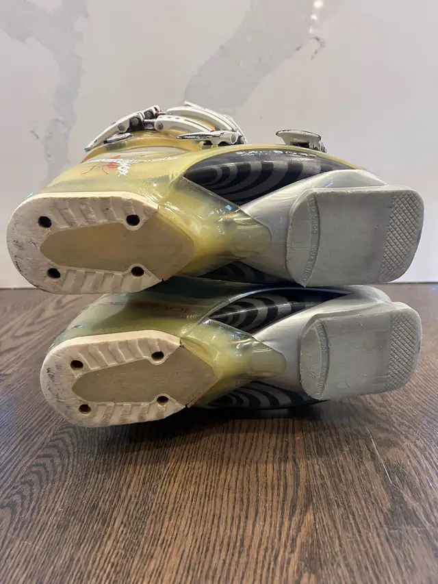 Rossignol Electra 80 Sensor 3 Ski Boots - Size 24.5 in Ski in Ottawa - Image 8