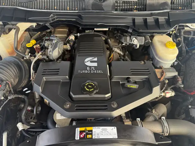 2014 RAM 3500 Laramie Longhorn *DIESEL* in Cars & Trucks in Calgary - Image 6