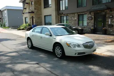Buick Lucerne CX 2011 V6 3.9L à vendre : 170 150 KM Miroirs électriques Vitres électriques Régulateu...