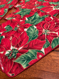 Poinsettia table runner and napkins 