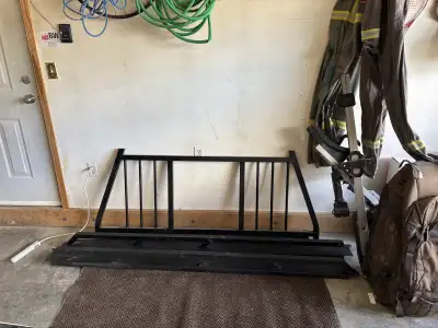 Headache rack and side rails for F250/350 6.5ft box. Brand new never used. Powder coated matte black...
