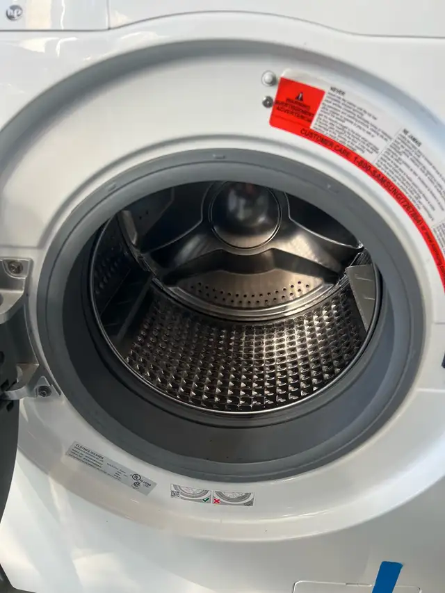 Apartment size 24 inch w fridge stove washer dryer set  in Washers & Dryers in Oakville / Halton Region - Image 6