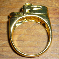 $10 Novelty ring looks like a lighter top gold tone size 10