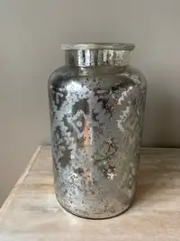 Vase décoratif en verre 