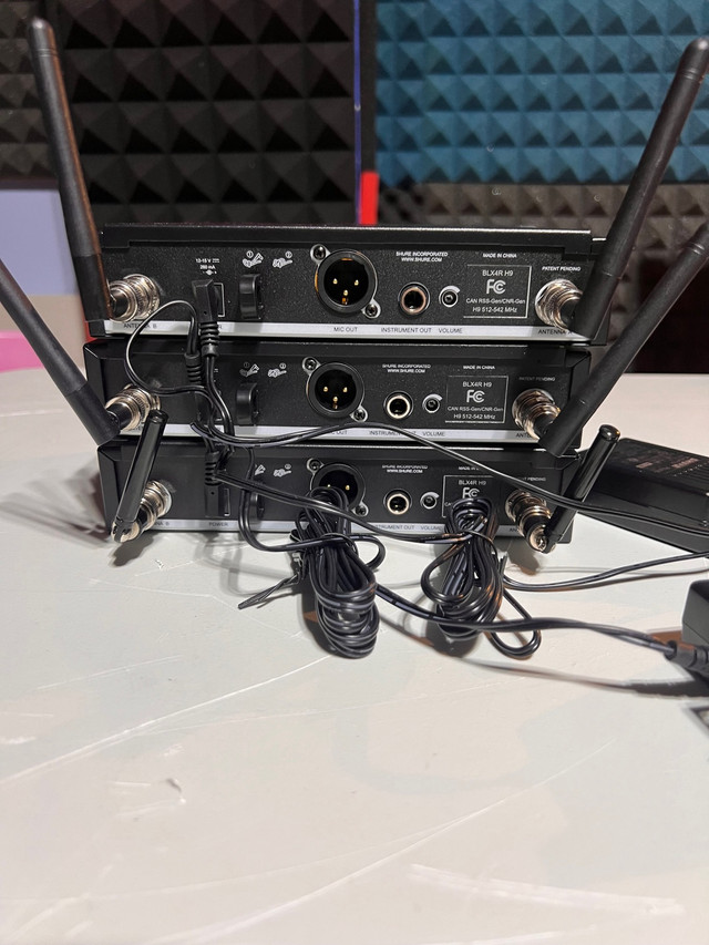 Shure Blx4R wireless rack mount receiver H9 in Pro Audio & Recording Equipment in Markham / York Region - Image 2