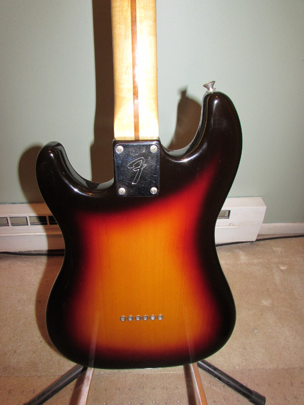 1982 American Fender S-3 Bullet in Guitars in Mississauga / Peel Region - Image 4