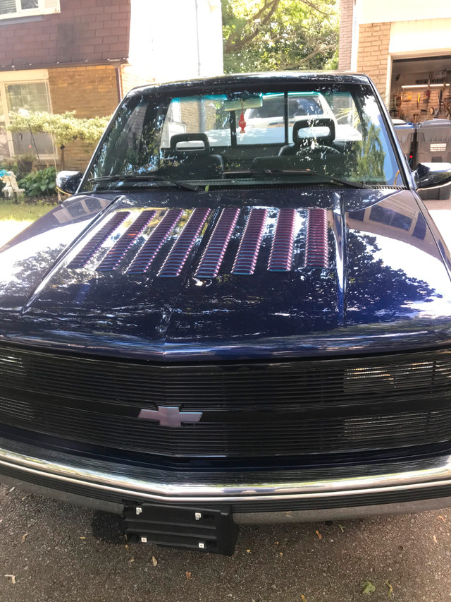 1988 chevy pickup in Cars & Trucks in City of Toronto - Image 3