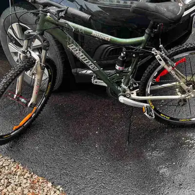 Mountain bike almost new infinity $300 another bike almost brand new also $150