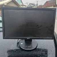 FOR SALE 18" COMPUTER MONITOR