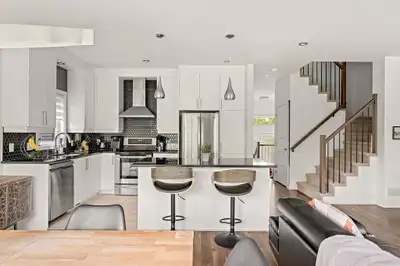 Spacious and bright home in Gatineau
